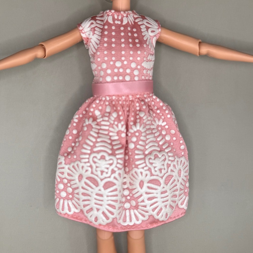 Disney Descendants 2 Isle Style Switch Mal Doll Dress Pink White Floral 2016